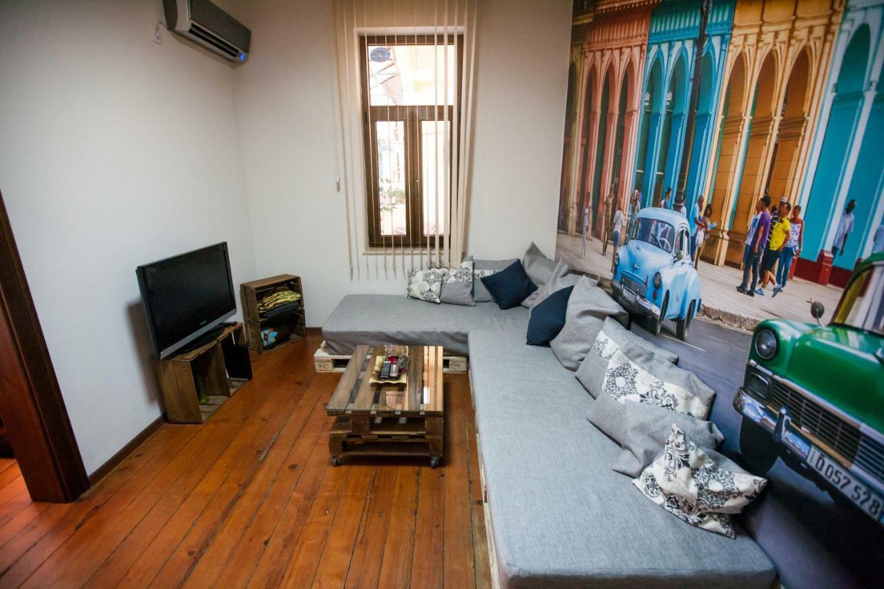 Hot Spot Apartments София Экстерьер фото